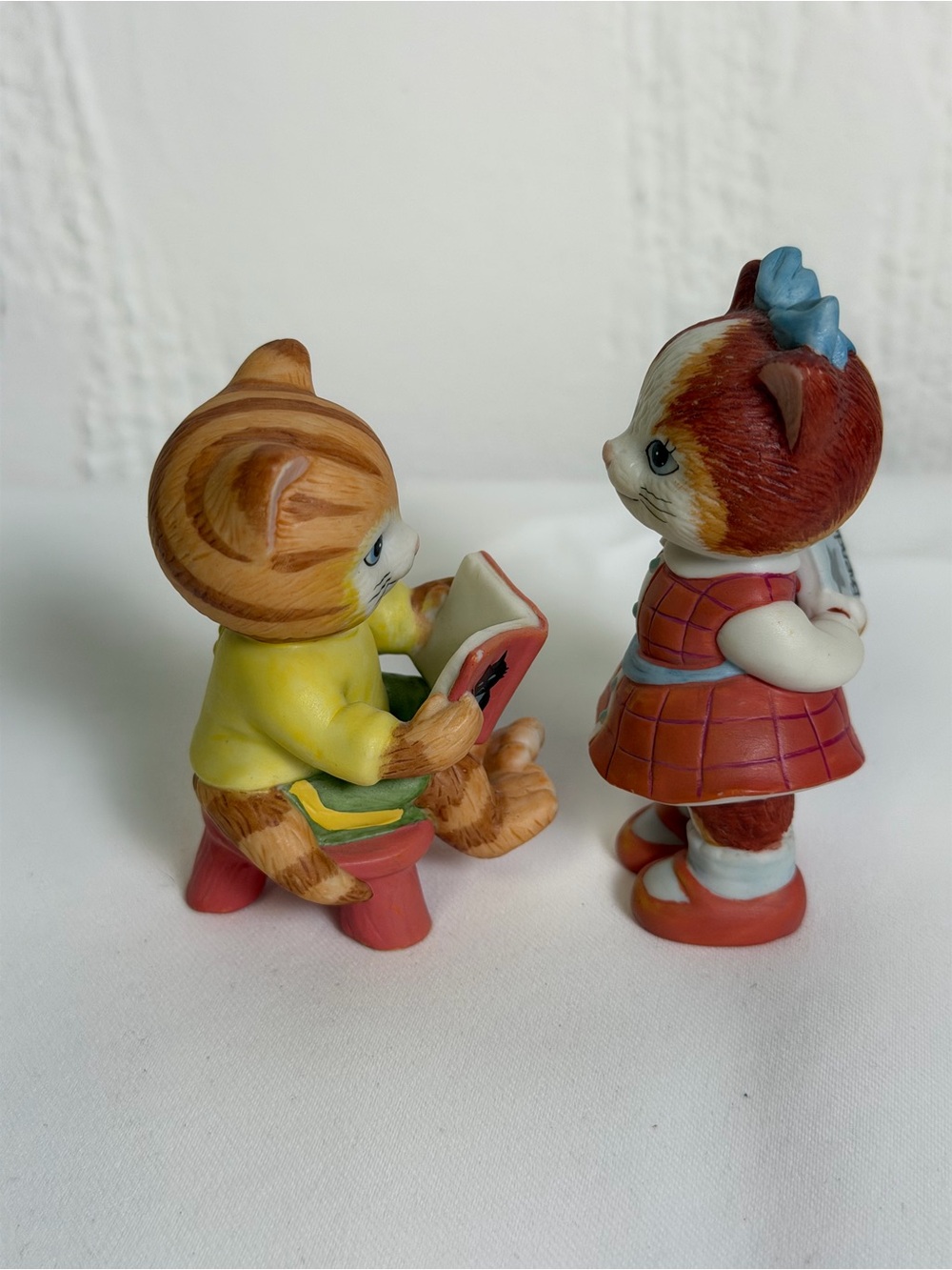 Bronson Collection Ceramic Cat Figurine Duo - vintage - Picture 6 of 16